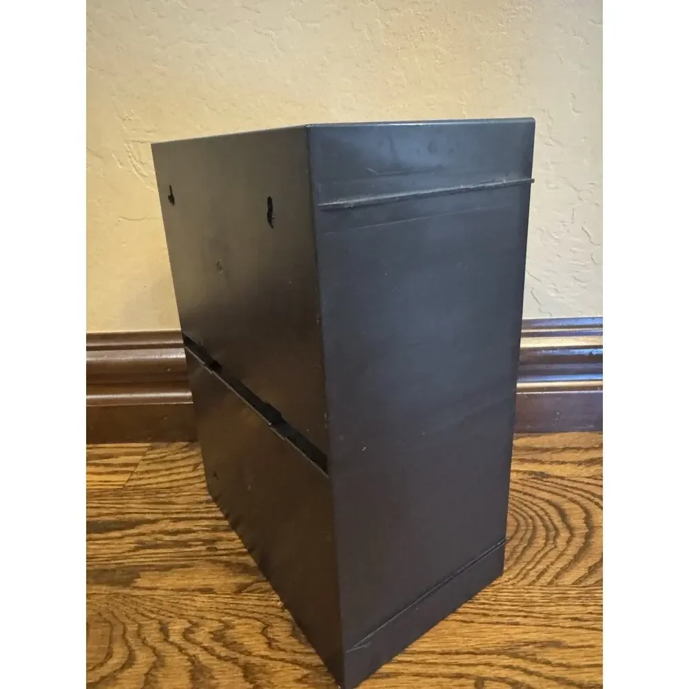 Case Logic 14 DVD Hard Plastic Storage Rack Wall Mount Holder Black